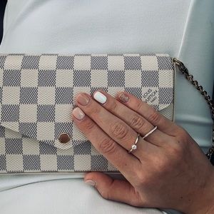 Meet your Posher, Natalie